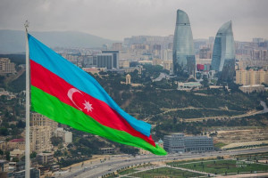 Азербайджан дозволив українцям безстроково залишатись в країні